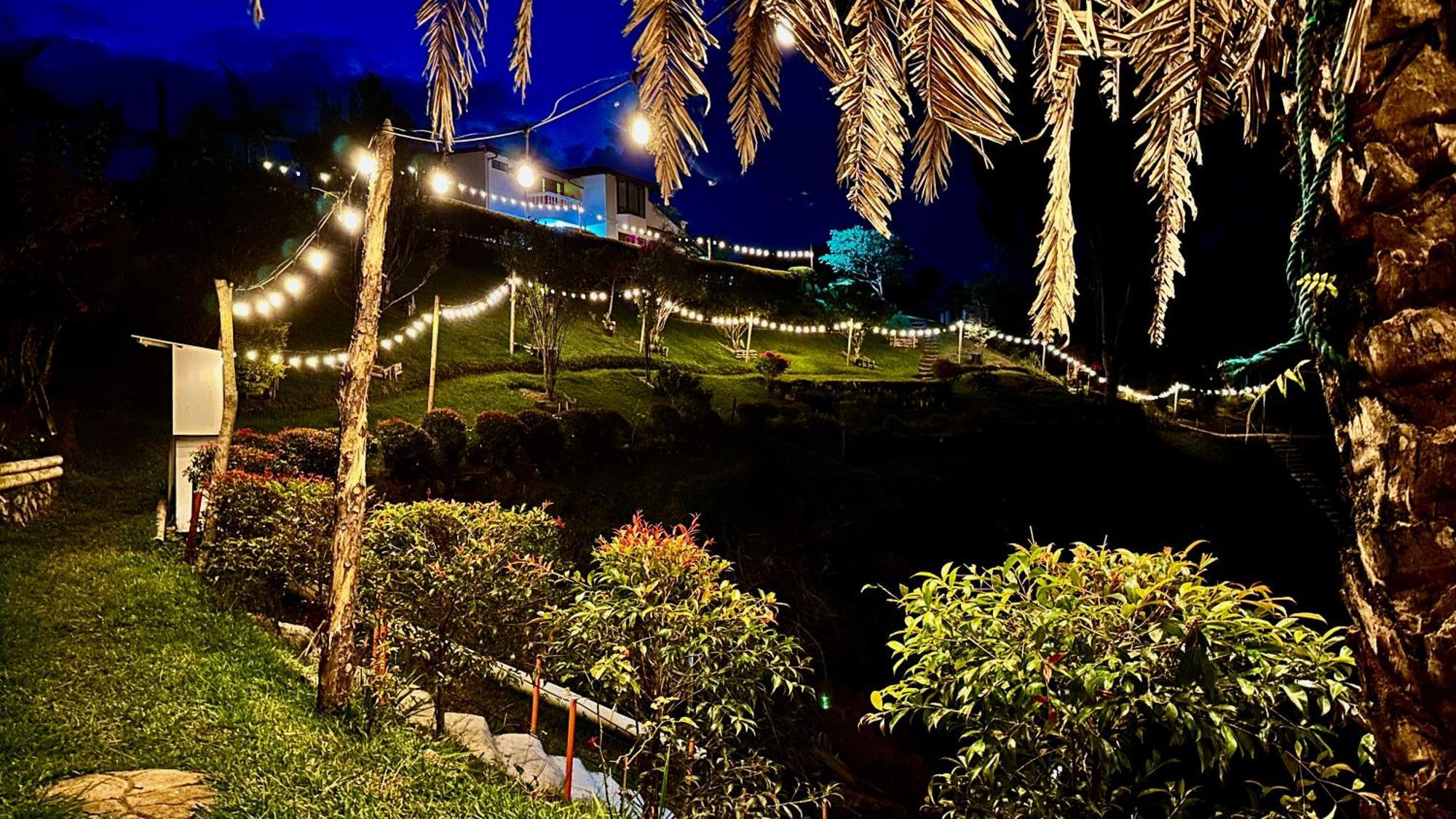 Casa Flotante La Trinidad Hotel Guatape Exterior photo